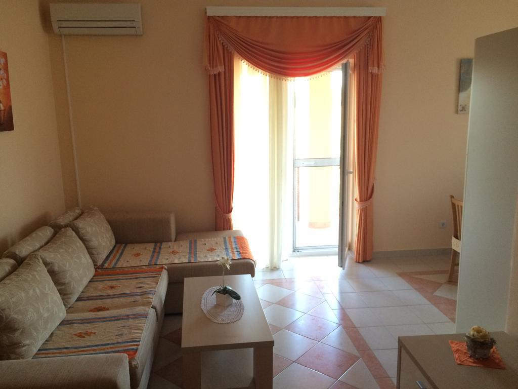 Ferienhaus Dakovic Porec Esterno foto